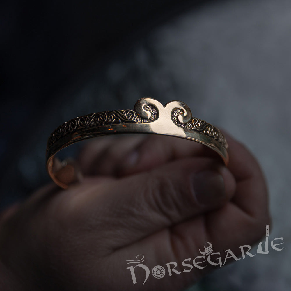 Handcrafted Floral Pattern Arm Ring - Brass