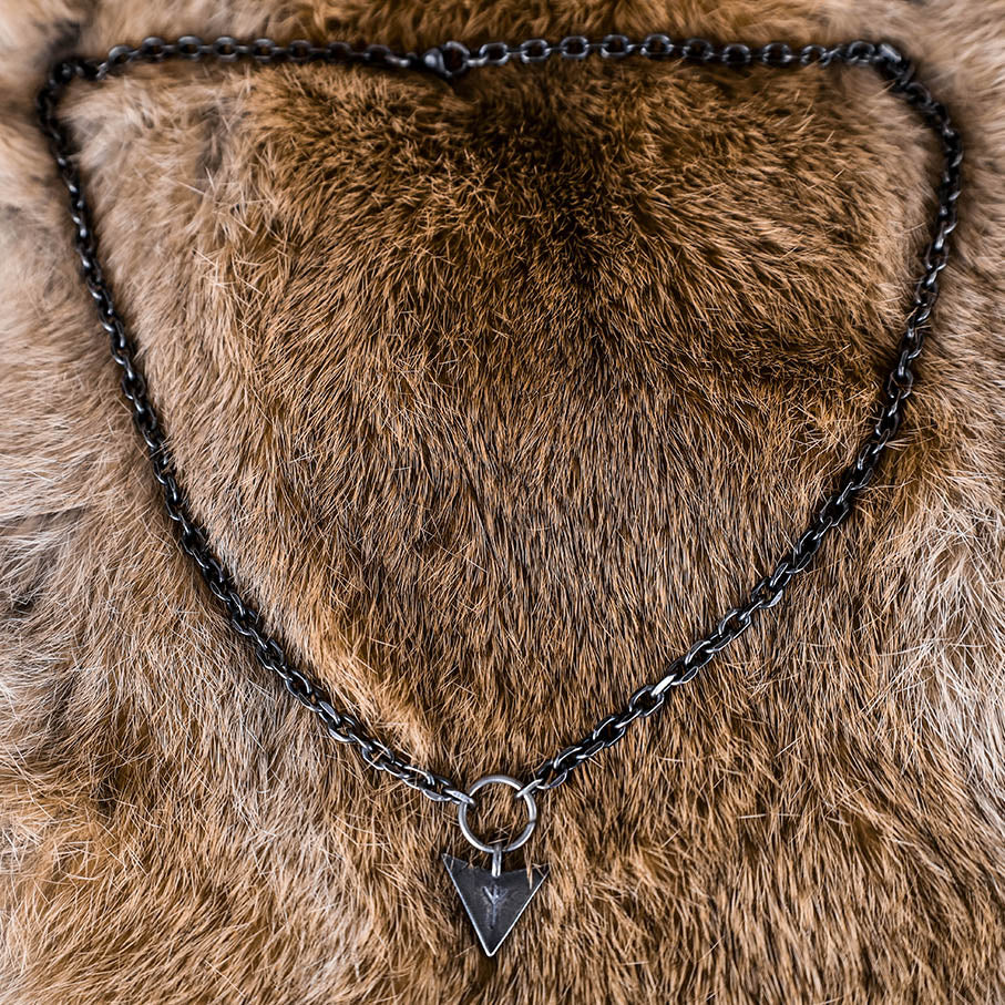 Simple Algiz Arrowhead Necklace - Stainless Steel