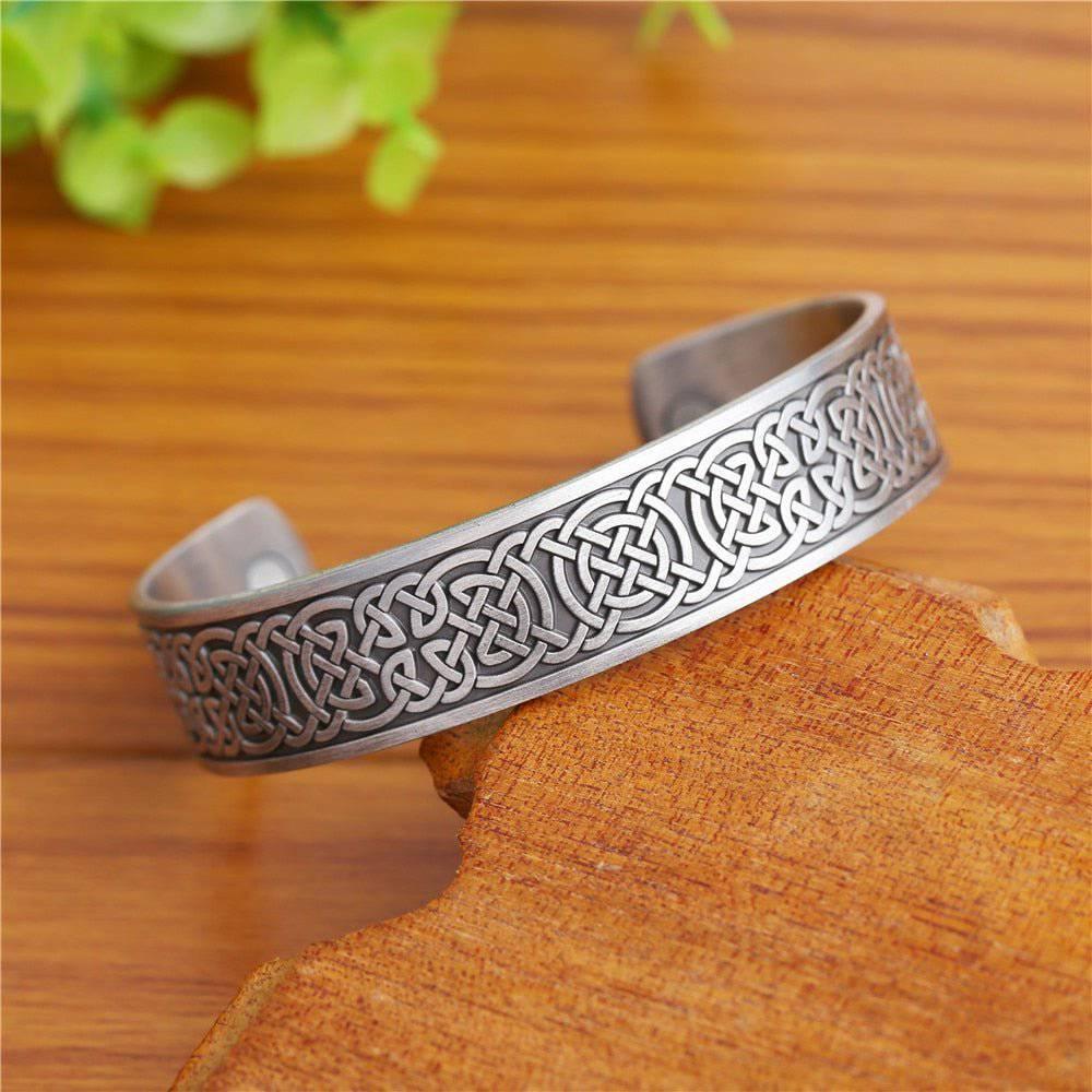 Antique Celtic Bangle - Luck Knot - Norsegarde