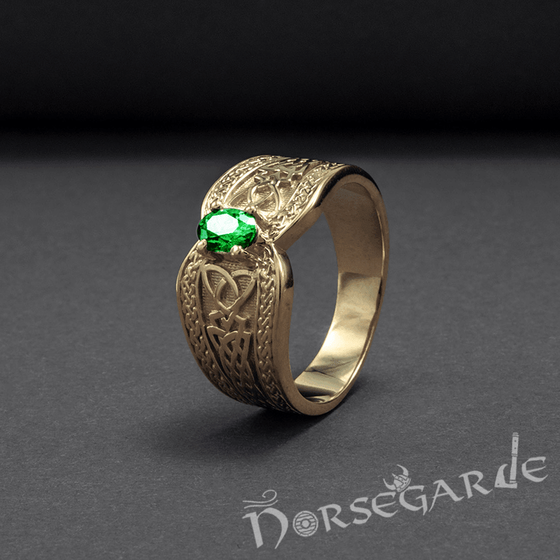 Emerald celtic ring online