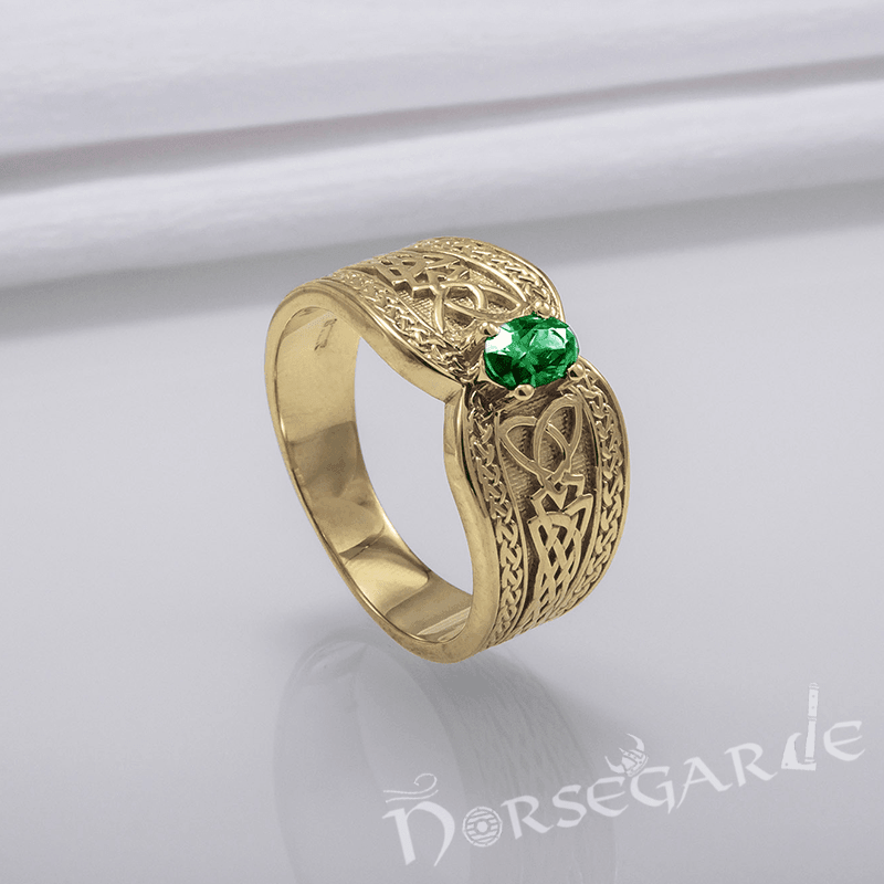 Handcrafted Celtic Treasure Ring - Gold with Emerald - Norsegarde