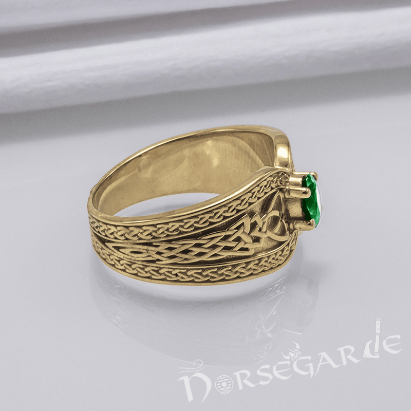 Handcrafted Celtic Treasure Ring - Gold with Emerald - Norsegarde