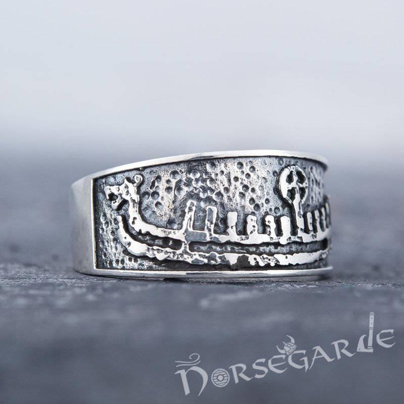 Handcrafted Drakkar Engraving Ring - Sterling Silver - Norsegarde