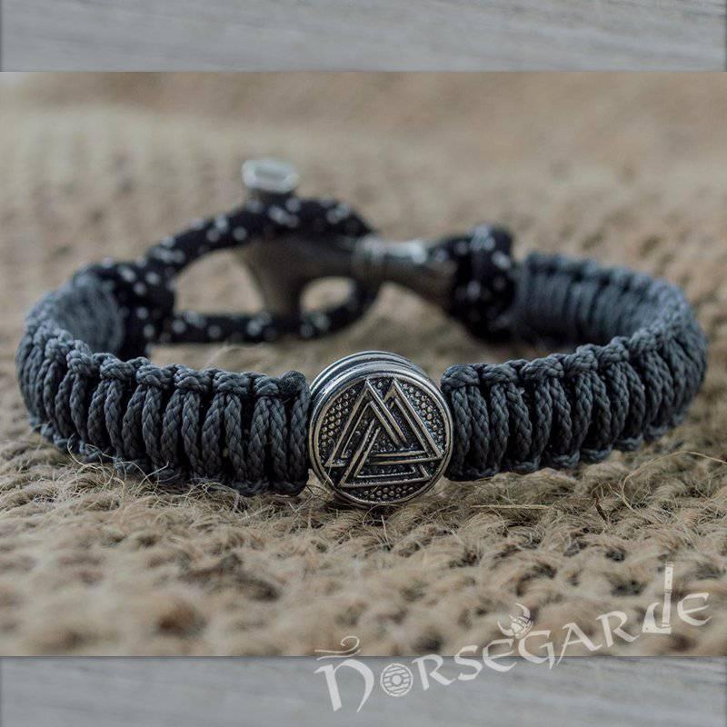 Handcrafted Dusky Paracord Bracelet with Mjölnir and Rune - Sterling Silver - Norsegarde