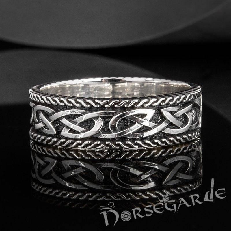 Handcrafted Endless Celtic Knot Band - Sterling Silver - Norsegarde