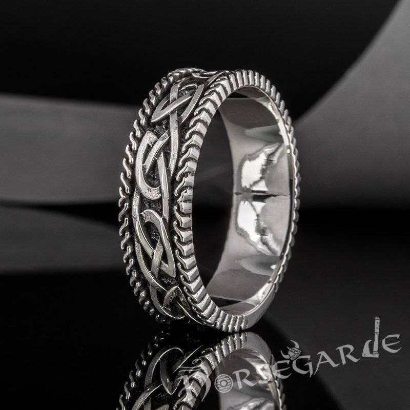 Handcrafted Endless Celtic Knot Band - Sterling Silver - Norsegarde