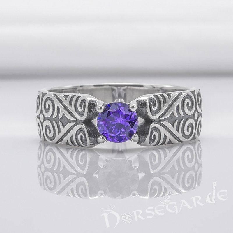 Handcrafted Floral Pattern Band with Gem - Sterling Silver - Norsegarde