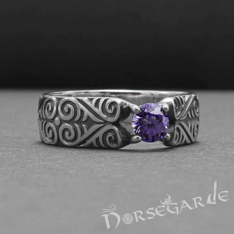 Handcrafted Floral Pattern Band with Gem - Sterling Silver - Norsegarde