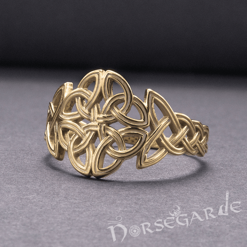 Handcrafted Large Celtic Knot Ring - Gold - Norsegarde