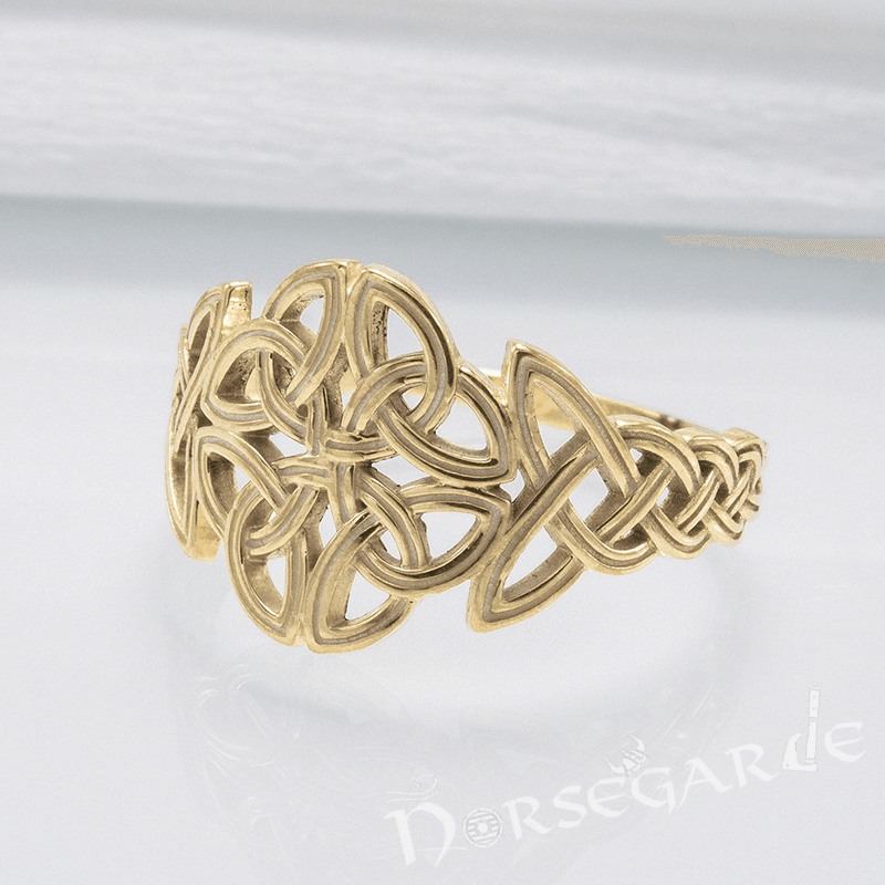 Handcrafted Large Celtic Knot Ring - Gold - Norsegarde
