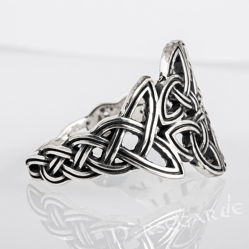 Handcrafted Large Celtic Knot Ring - Sterling Silver - Norsegarde