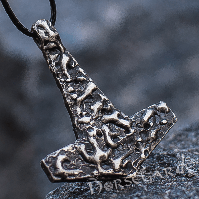 Silver thor's online hammer pendant