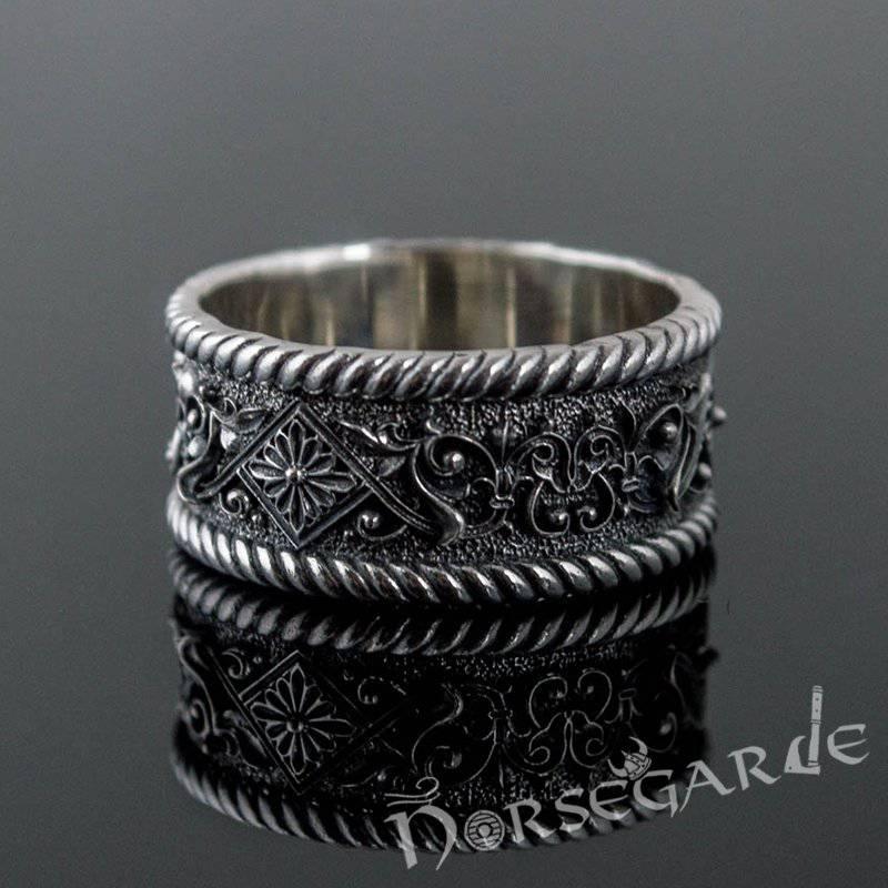 Handcrafted Norse Floral Ornament Band - Sterling Silver - Norsegarde