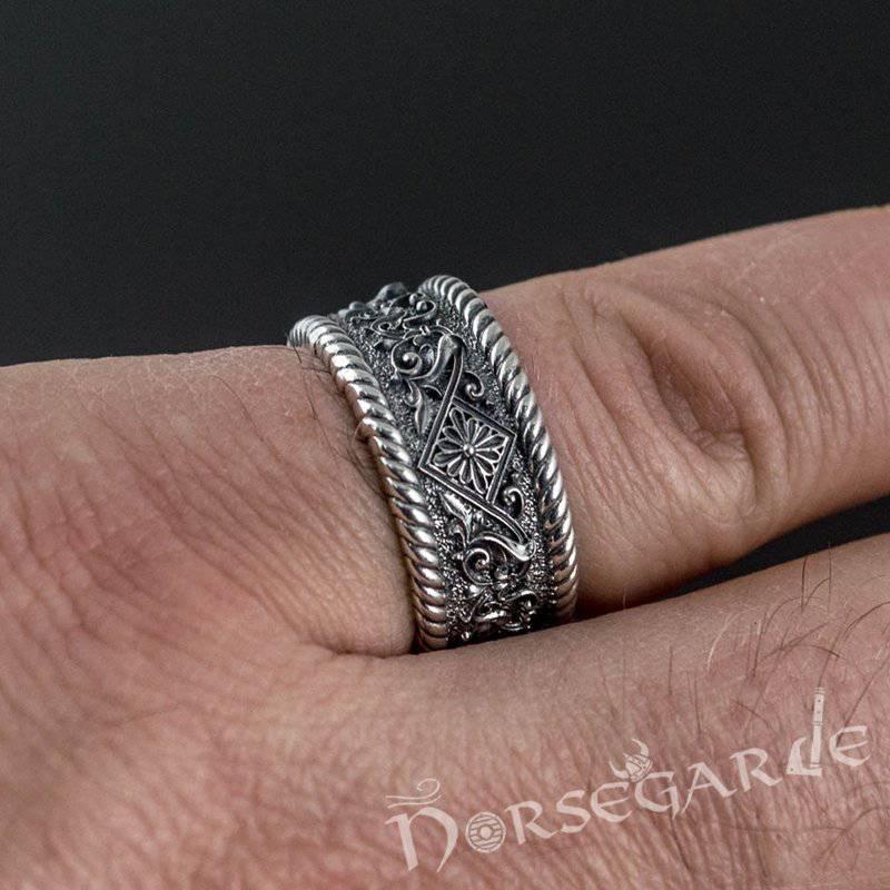 Handcrafted Norse Floral Ornament Band - Sterling Silver - Norsegarde
