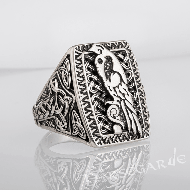 Handcrafted Raven's Foresight Signet Ring - Sterling Silver - Norsegarde