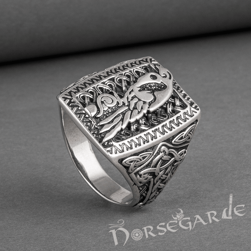 Handcrafted Raven's Foresight Signet Ring - Sterling Silver - Norsegarde