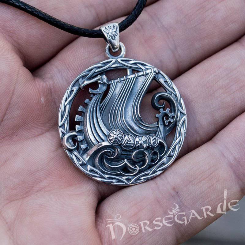 Handcrafted Sailing Drakkar Pendant - Sterling Silver - Norsegarde