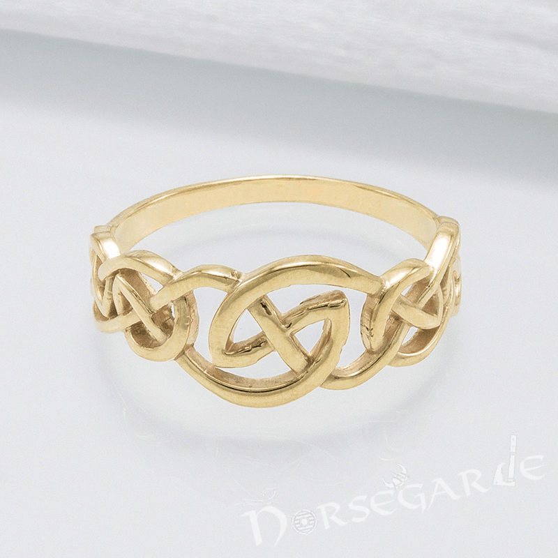 Handcrafted Small Celtic Knot Ring - Gold - Norsegarde