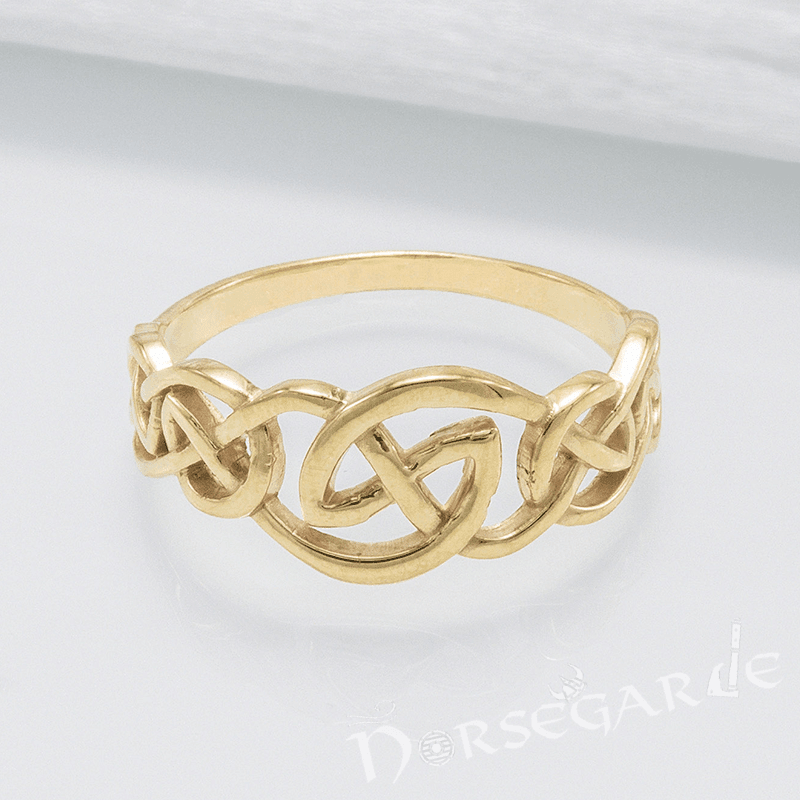 Handcrafted Small Celtic Knot Ring - Gold - Norsegarde