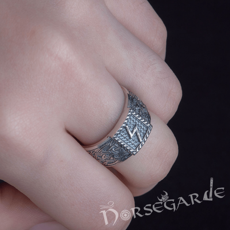 Handcrafted Sowilo Rune Borre Ornament Band - Sterling Silver - Norsegarde
