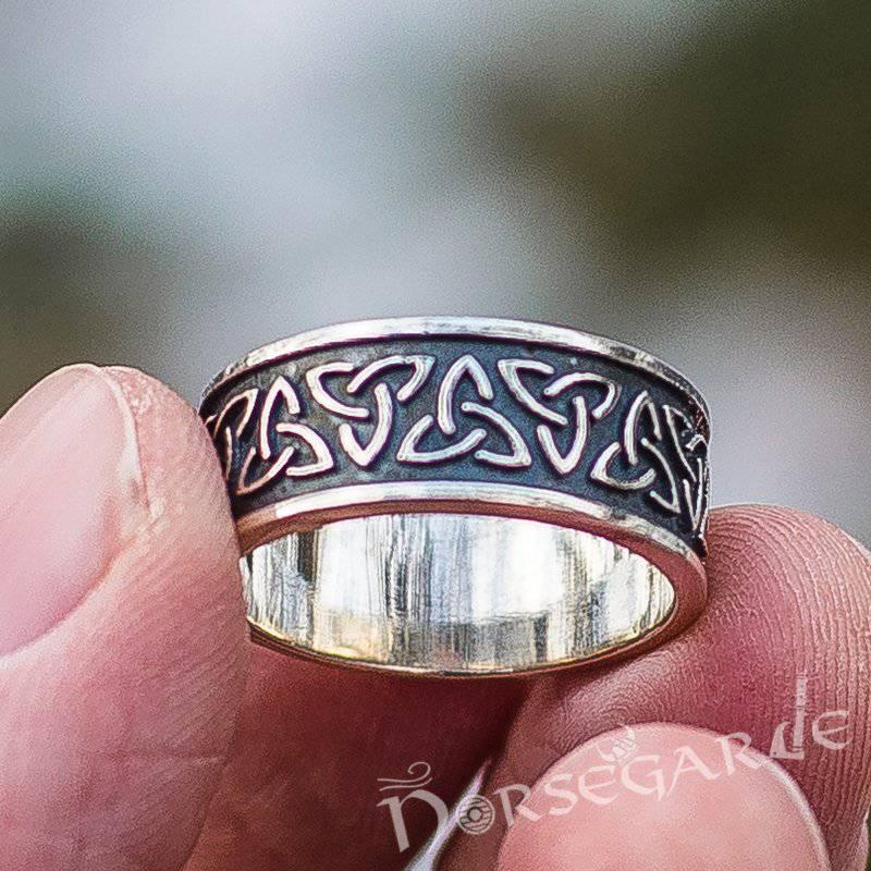 Handcrafted Triquetra Band - Sterling Silver - Norsegarde