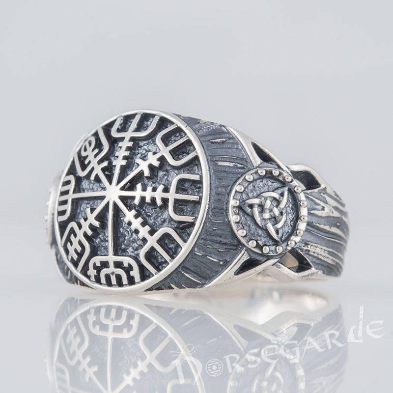 Handcrafted Vegvisir Druid Signet Ring - Sterling Silver - Norsegarde