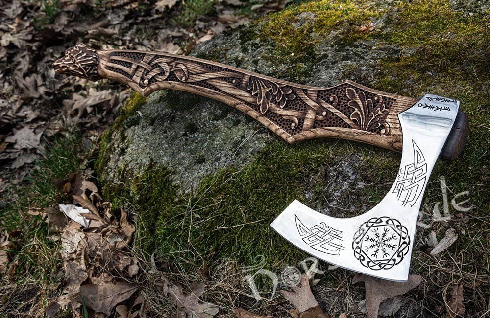Handforged Nordic Axe 'Druid' - Norsegarde