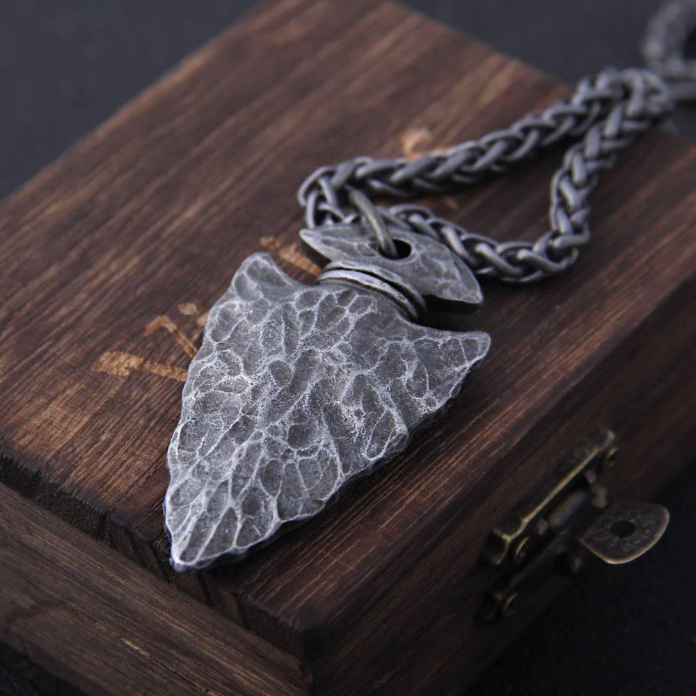 Runic Hammered Arrowhead Pendant - Norsegarde