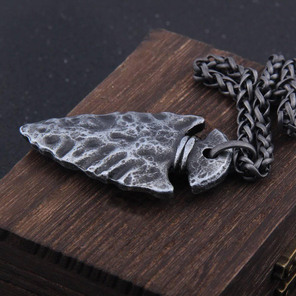 Runic Hammered Arrowhead Pendant - Norsegarde