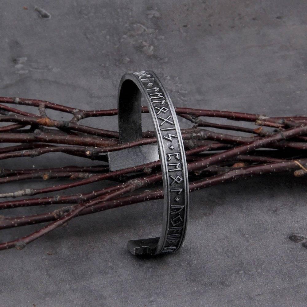 Viking Runic Bangle - Norsegarde