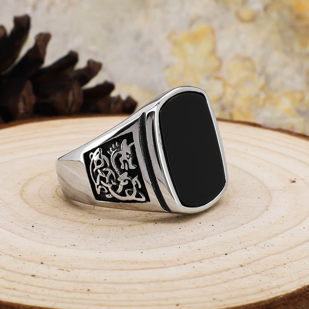 Fenrir Unbound Signet Ring with Natural Agate