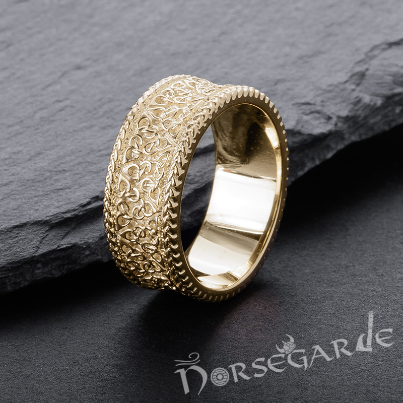 Handcrafted Twisted Knot Pattern Band - Gold
