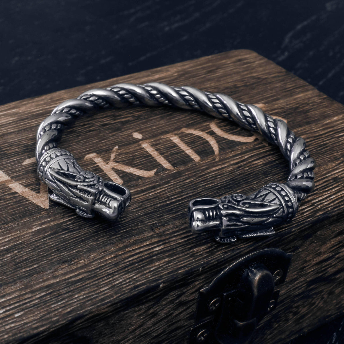 Torc Arm Rings Viking Wolf Head Torque Bracelet – Twisted Stainless Steel Norse Arm Ring