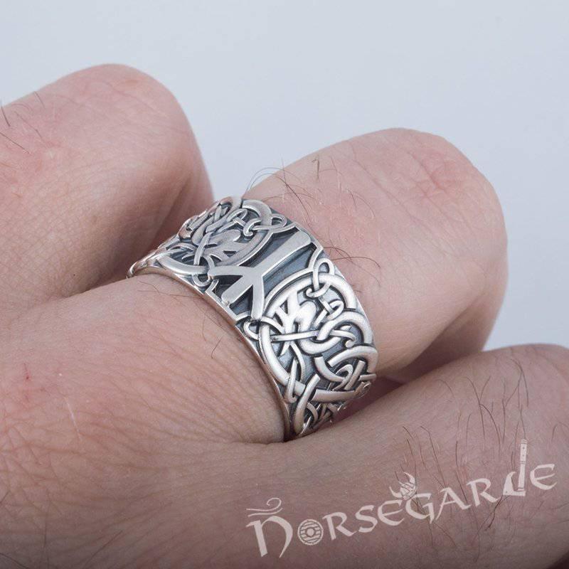 Handcrafted Algiz Rune Urnes Ornament Band - Sterling Silver - Norsegarde