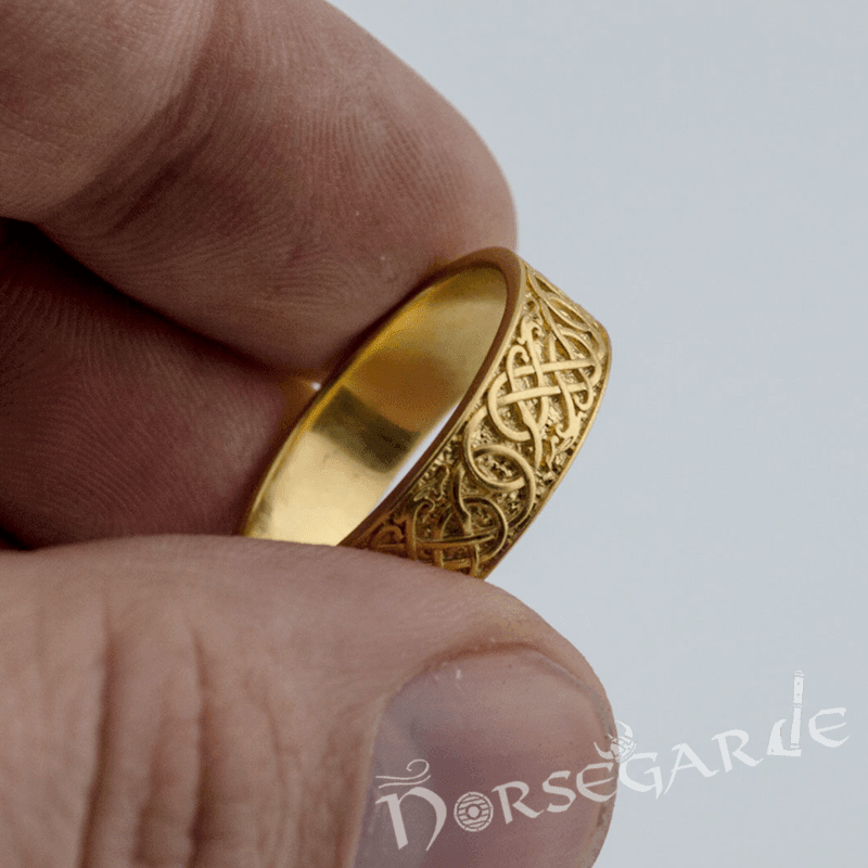Handcrafted Early Urnes Ornamental Band - Gold - Norsegarde