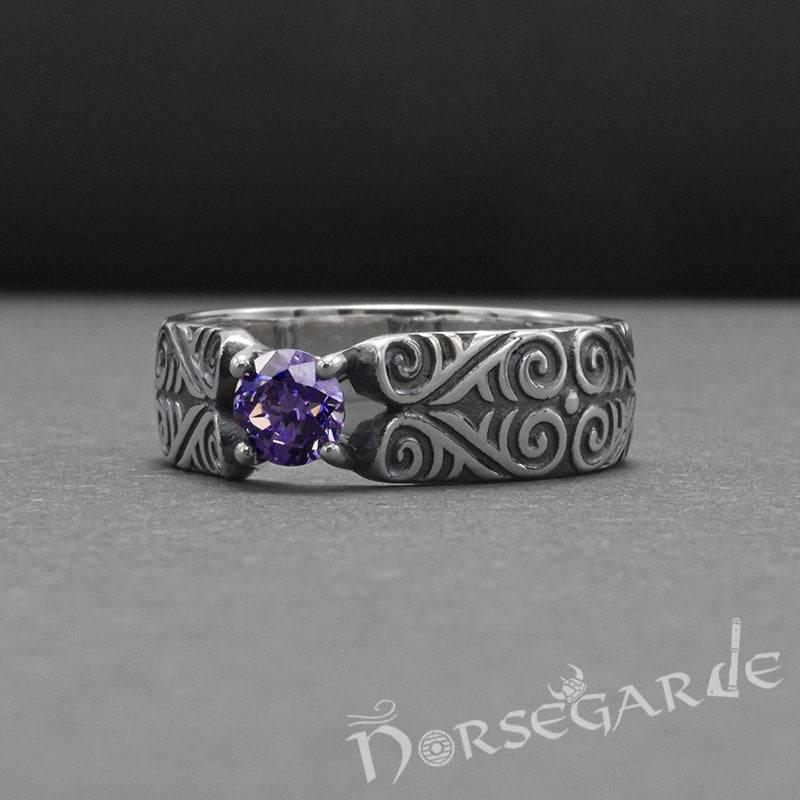 Handcrafted Floral Pattern Band with Gem - Sterling Silver - Norsegarde