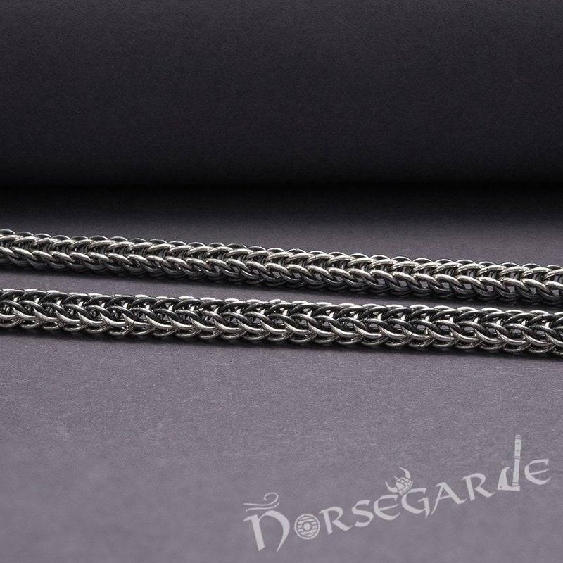 Handcrafted Heavy Chain with Wolves - Sterling Silver - Norsegarde