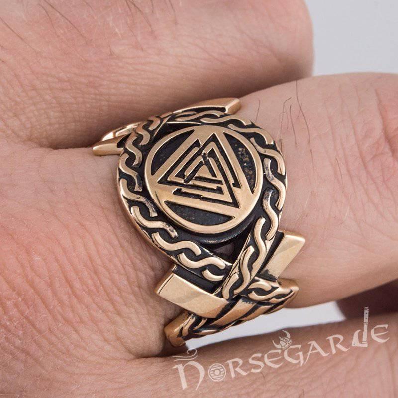 Handcrafted Knot Ornament Valknut Band - Bronze - Norsegarde