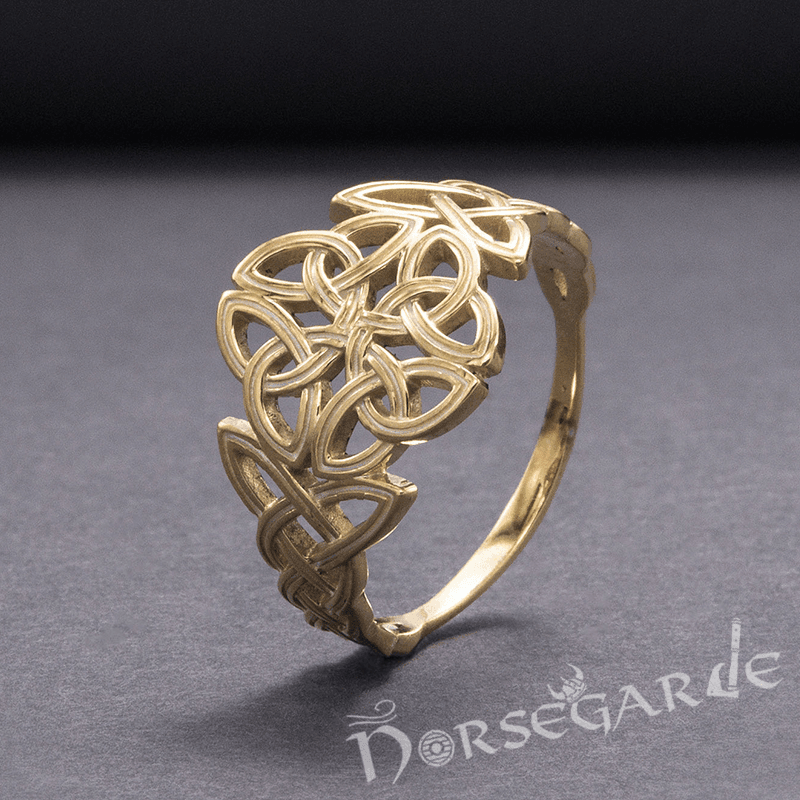 Handcrafted Large Celtic Knot Ring Gold