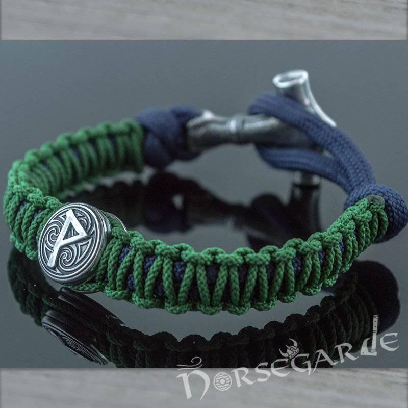 Handcrafted Lilypad Paracord Bracelet with Mjölnir and Rune - Sterling Silver - Norsegarde