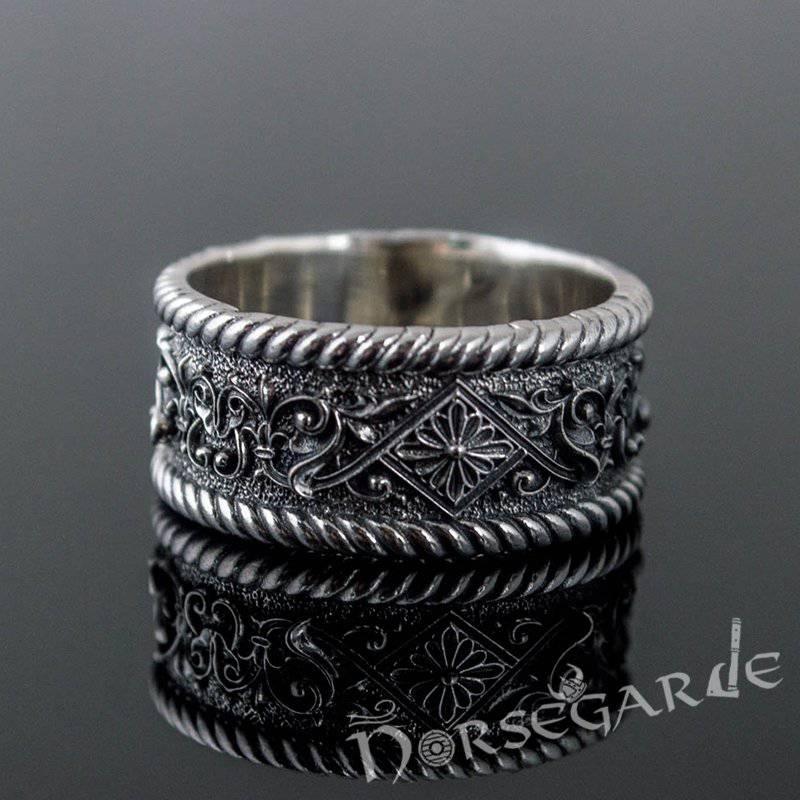 Handcrafted Norse Floral Ornament Band - Sterling Silver - Norsegarde