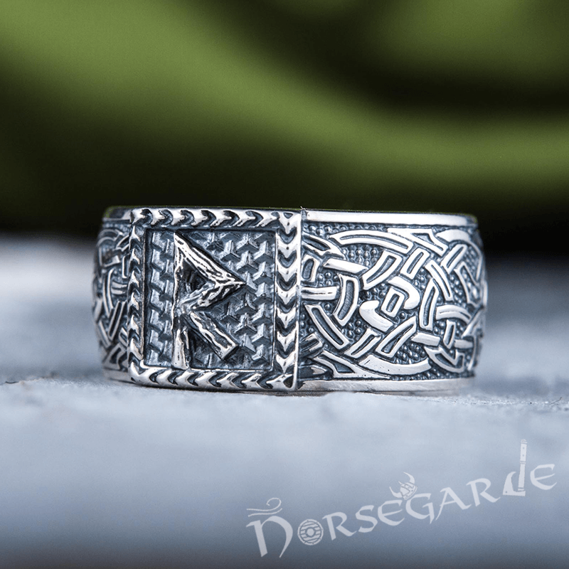 Handcrafted Raido Rune Borre Ornament Band - Sterling Silver - Norsegarde