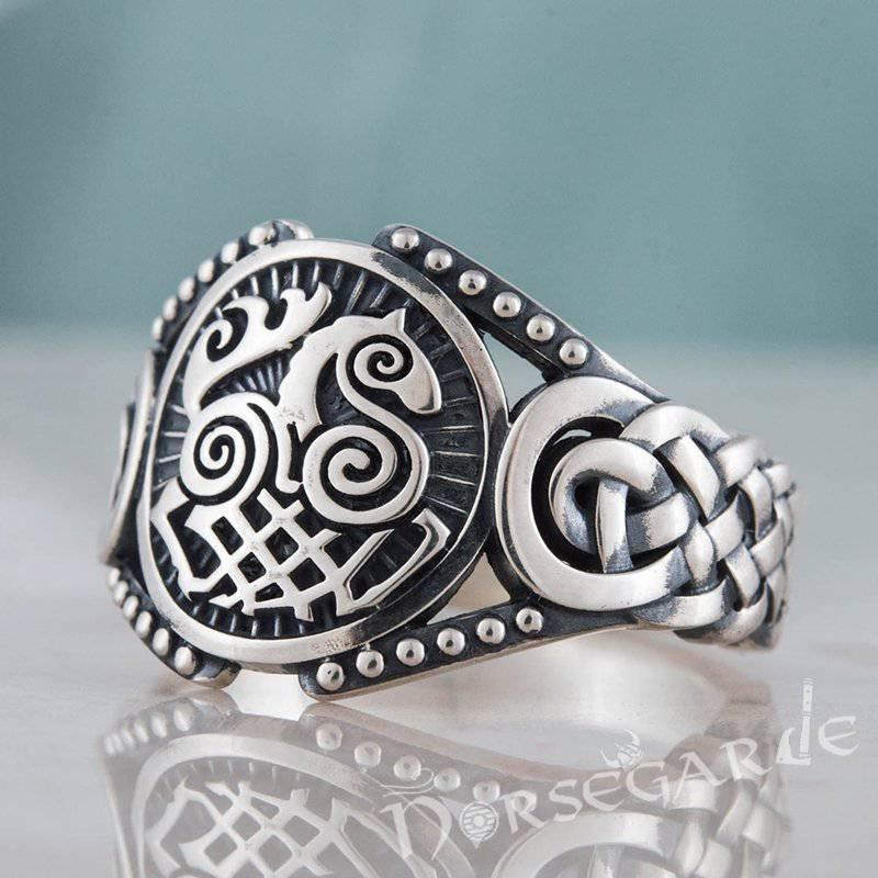 Handcrafted Sleipnir Braid Ornament Ring - Sterling Silver - Norsegarde