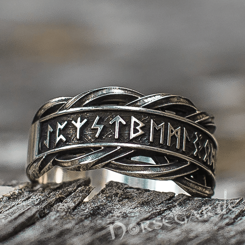 Love Rune Ring Rune wedding rings | Beachweddingtips.com