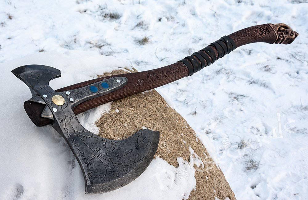 Handforged Leviathan Decorated Replica Axe - Black - Norsegarde