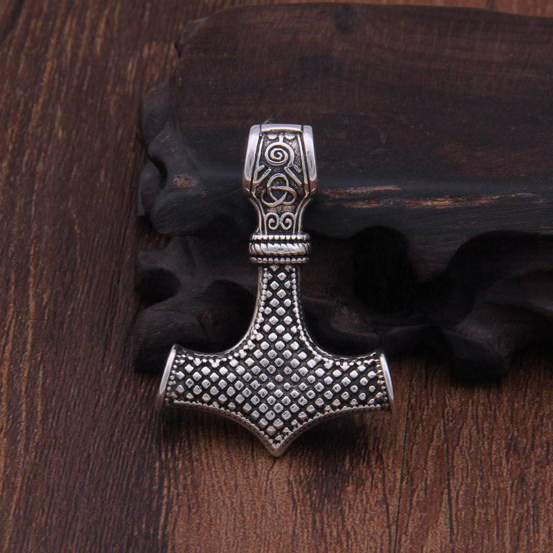 Ornamental Mjölnir Amulet - Sterling Silver - Norsegarde